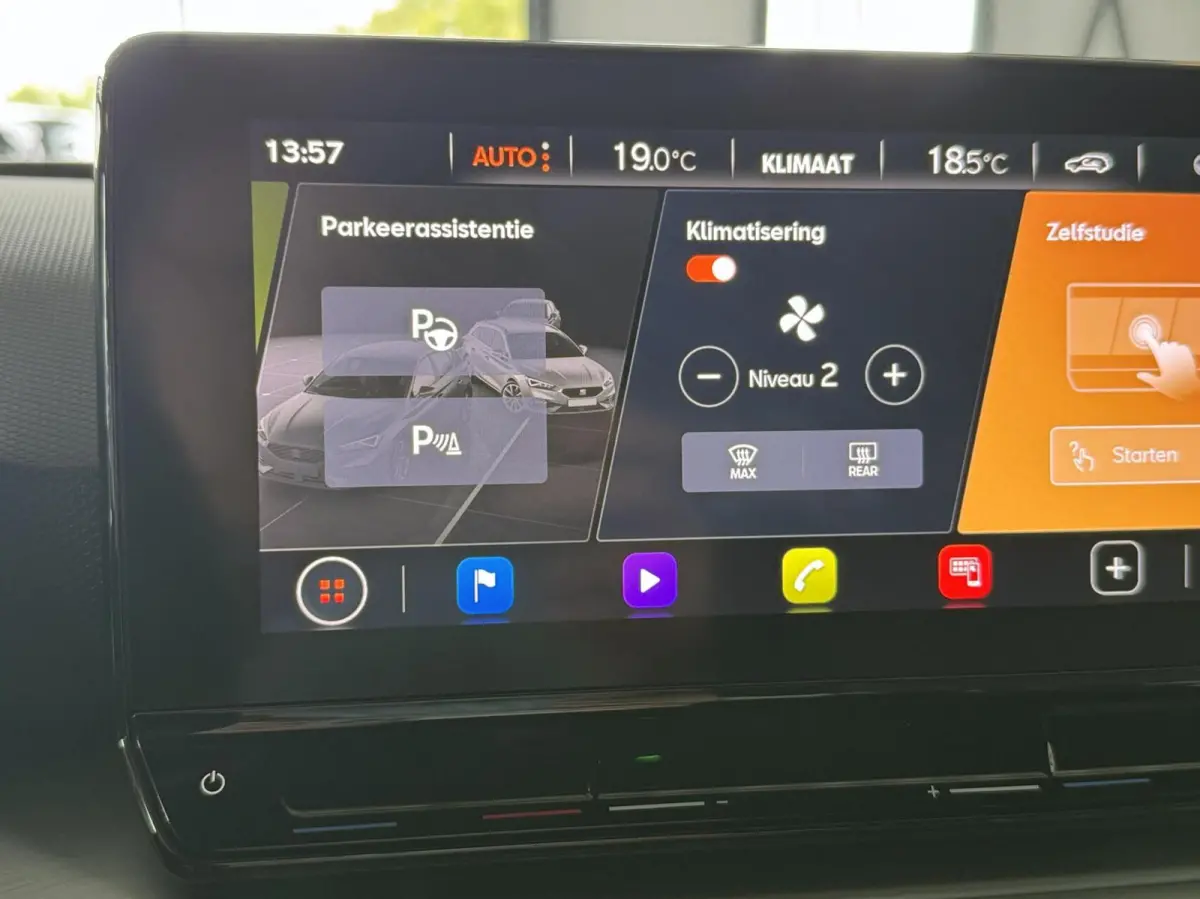 1.0 e-TSI 81kW FR Business Intense DSG