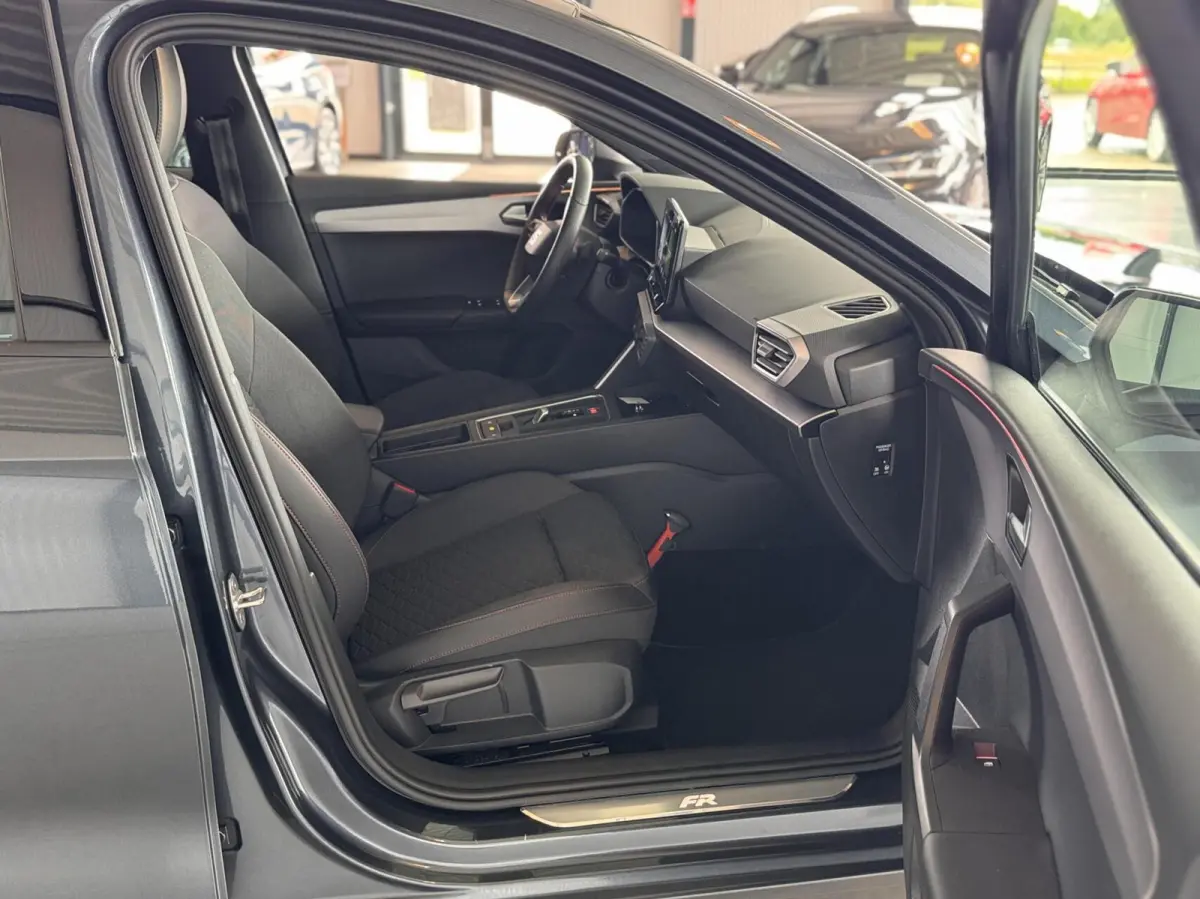 1.0 e-TSI 81kW FR Business Intense DSG