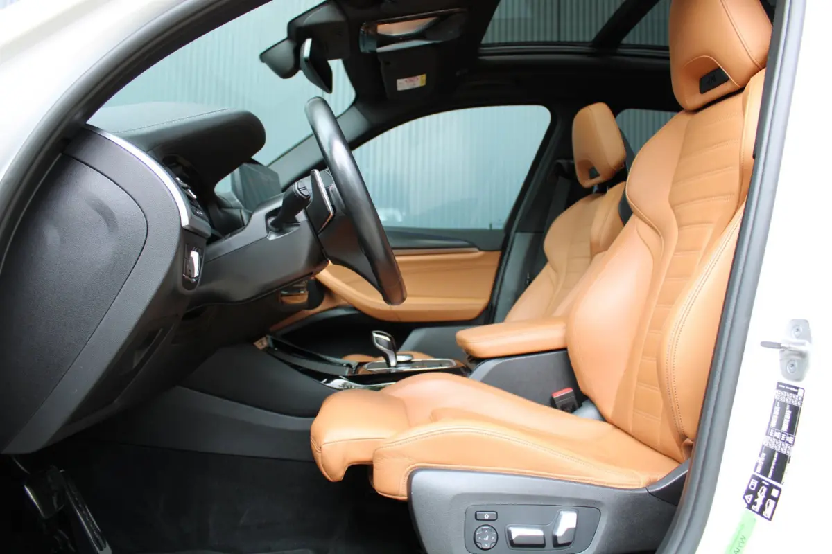 M40i xDrive High Executive M-sport | panoramadak | head-up | M sport seats | elek. trekhaak | keyless entry | laser led