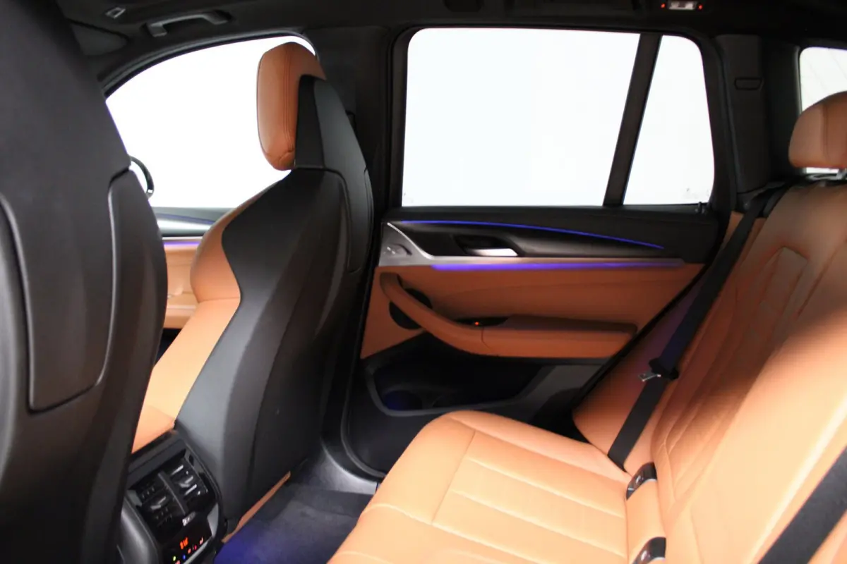 M40i xDrive High Executive M-sport | panoramadak | head-up | M sport seats | elek. trekhaak | keyless entry | laser led