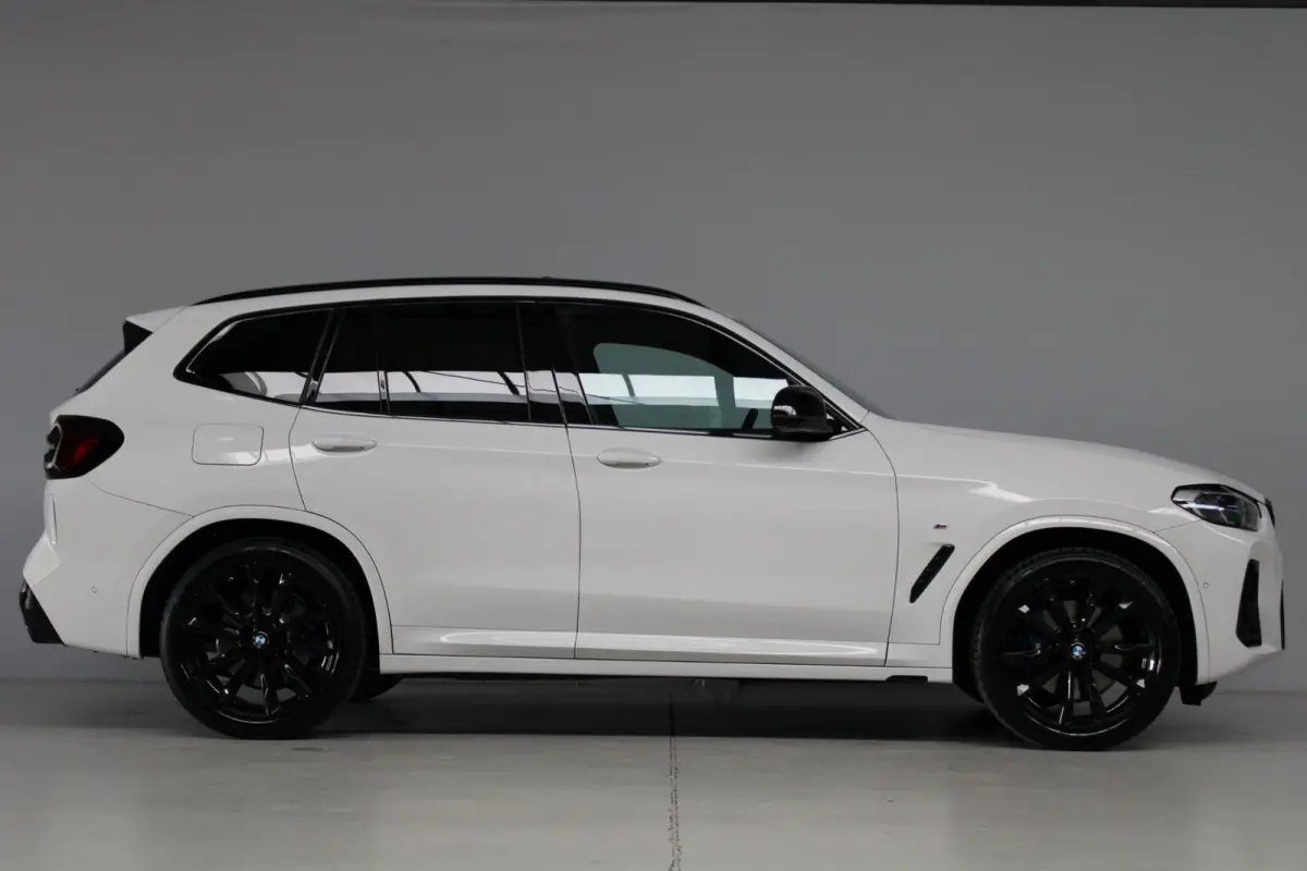 M40i xDrive High Executive M-sport | panoramadak | head-up | M sport seats | elek. trekhaak | keyless entry | laser led