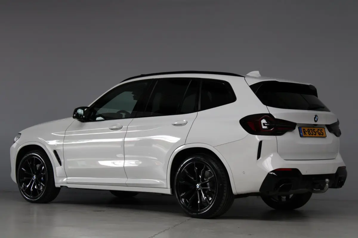 M40i xDrive High Executive M-sport | panoramadak | head-up | M sport seats | elek. trekhaak | keyless entry | laser led