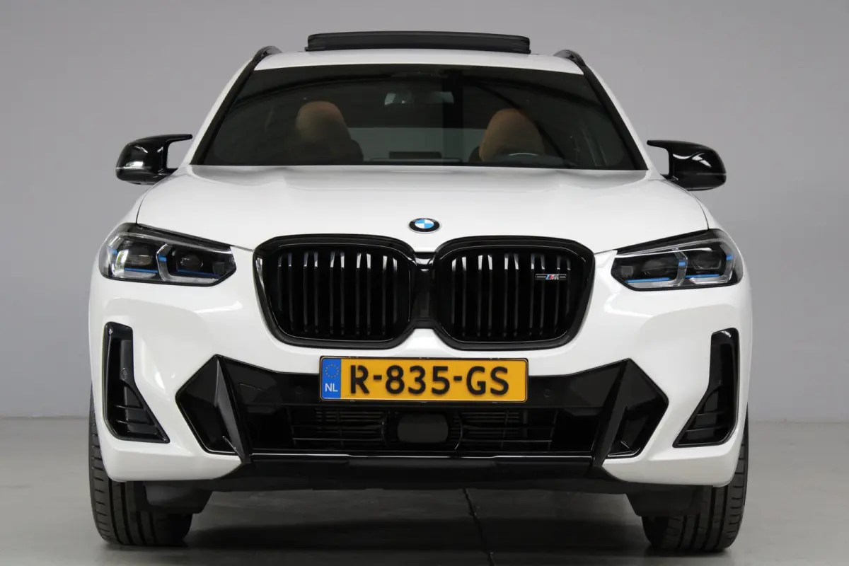 M40i xDrive High Executive M-sport | panoramadak | head-up | M sport seats | elek. trekhaak | keyless entry | laser led