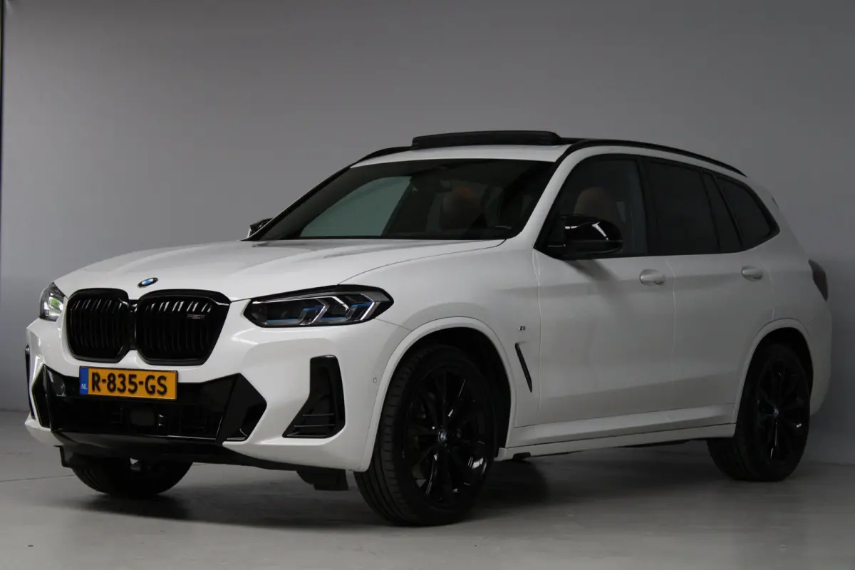 M40i xDrive High Executive M-sport | panoramadak | head-up | M sport seats | elek. trekhaak | keyless entry | laser led