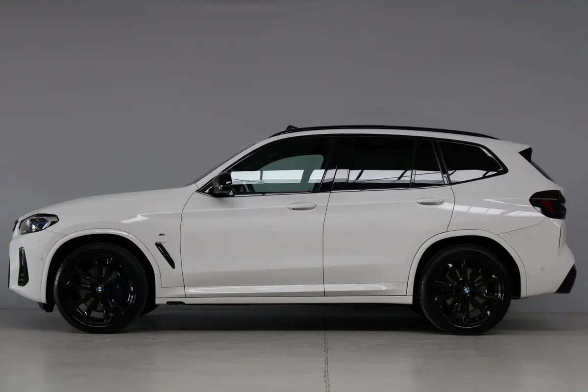 M40i xDrive High Executive M-sport | panoramadak | head-up | M sport seats | elek. trekhaak | keyless entry | laser led
