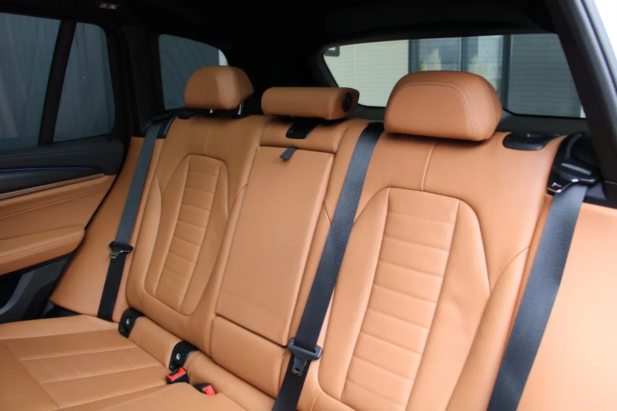 M40i xDrive High Executive M-sport | panoramadak | head-up | M sport seats | elek. trekhaak | keyless entry | laser led