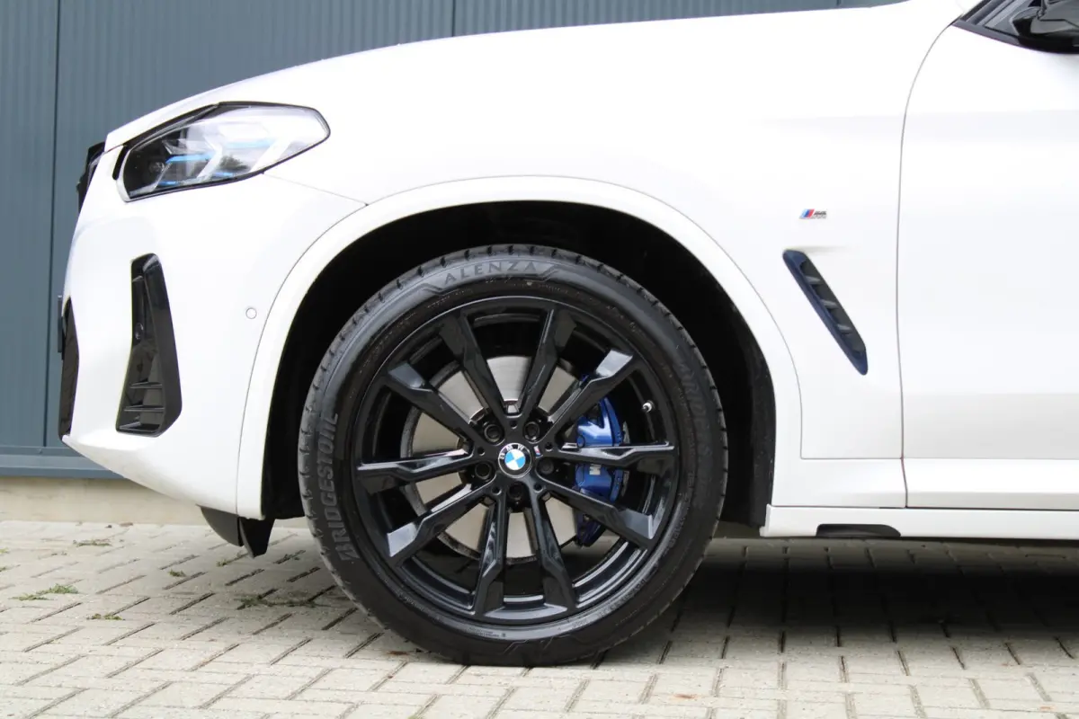 M40i xDrive High Executive M-sport | panoramadak | head-up | M sport seats | elek. trekhaak | keyless entry | laser led