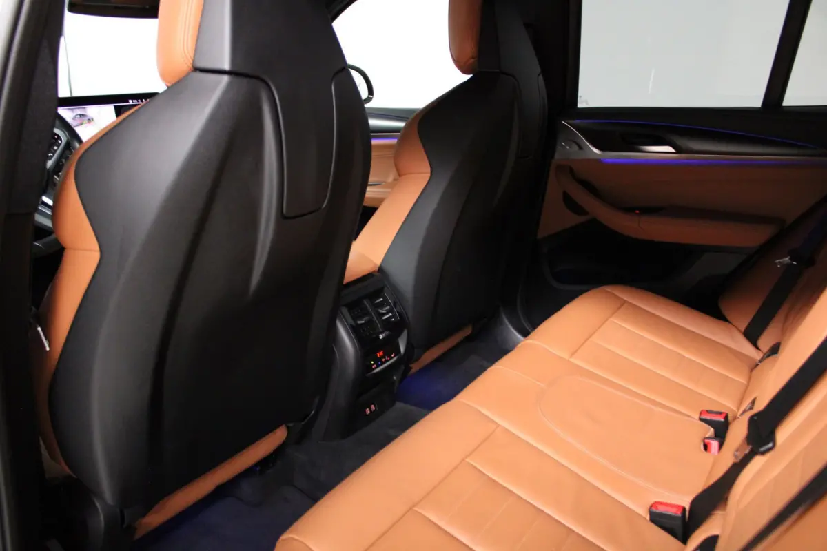 M40i xDrive High Executive M-sport | panoramadak | head-up | M sport seats | elek. trekhaak | keyless entry | laser led
