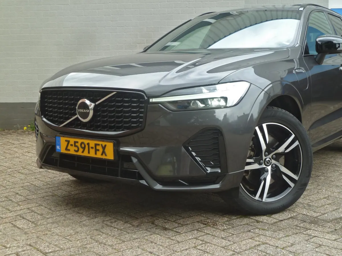 2.0 T6 Plug-in hybrid AWD R-Design|Panodak|Memory|Sportstoelen|Keyless-Entry|Facelift 12-2021|