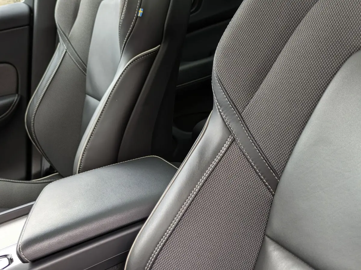 2.0 T6 Plug-in hybrid AWD R-Design|Panodak|Memory|Sportstoelen|Keyless-Entry|Facelift 12-2021|