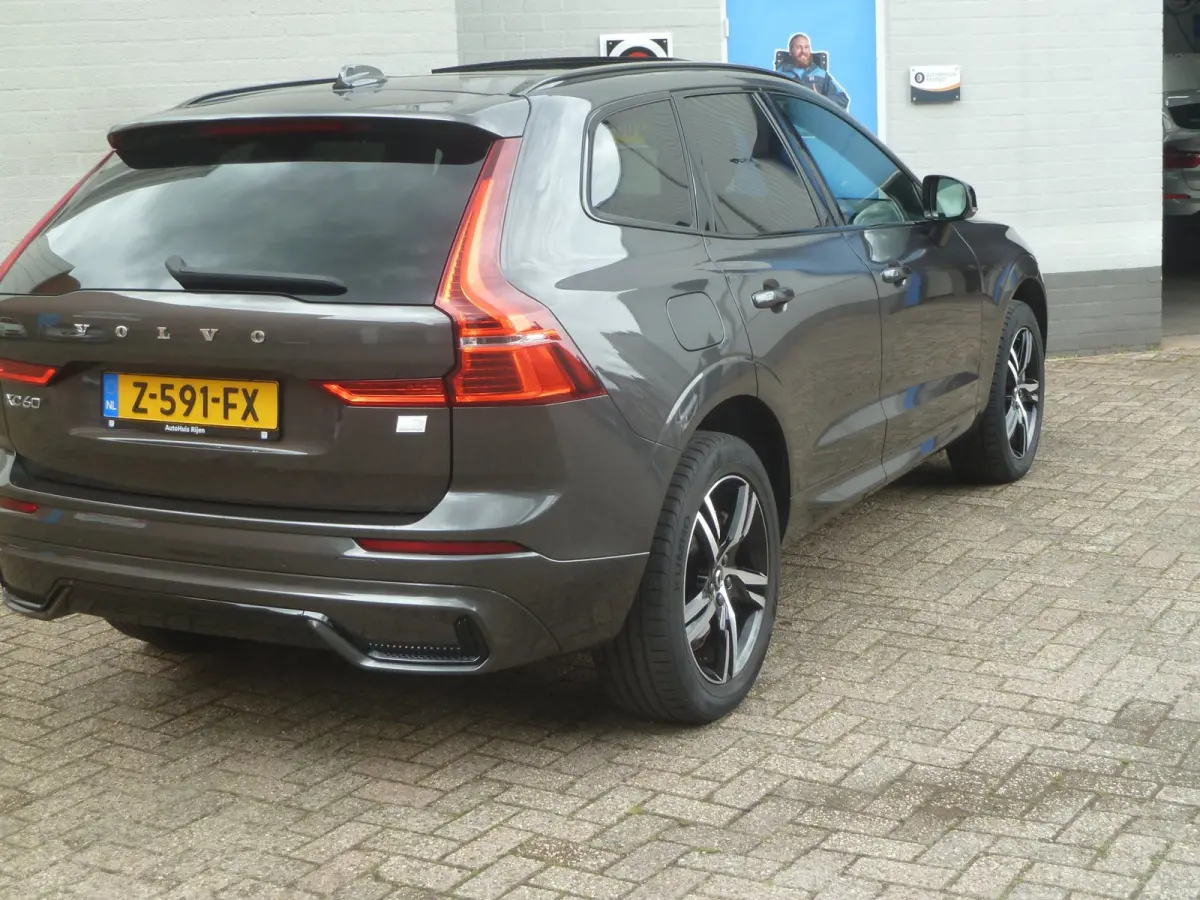 2.0 T6 Plug-in hybrid AWD R-Design|Panodak|Memory|Sportstoelen|Keyless-Entry|Facelift 12-2021|