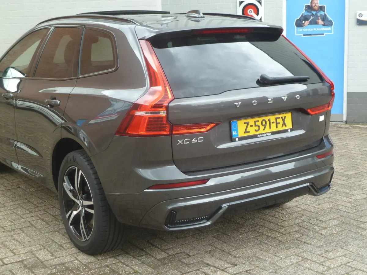 2.0 T6 Plug-in hybrid AWD R-Design|Panodak|Memory|Sportstoelen|Keyless-Entry|Facelift 12-2021|