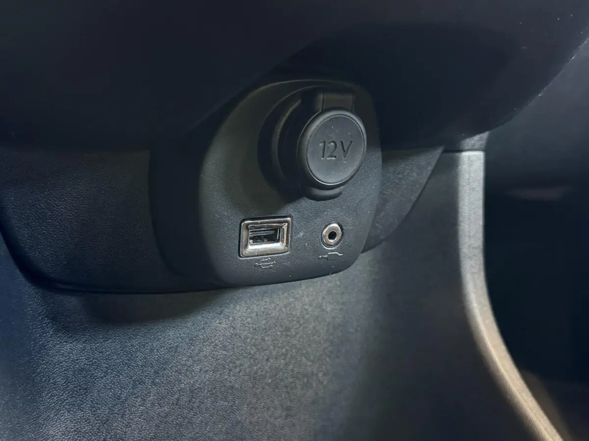 1.0 VVT-i x-fun Airco Bluetooth Centrale vergrendeling + afstand bediening Electrische ramen Led 5 Deurs
