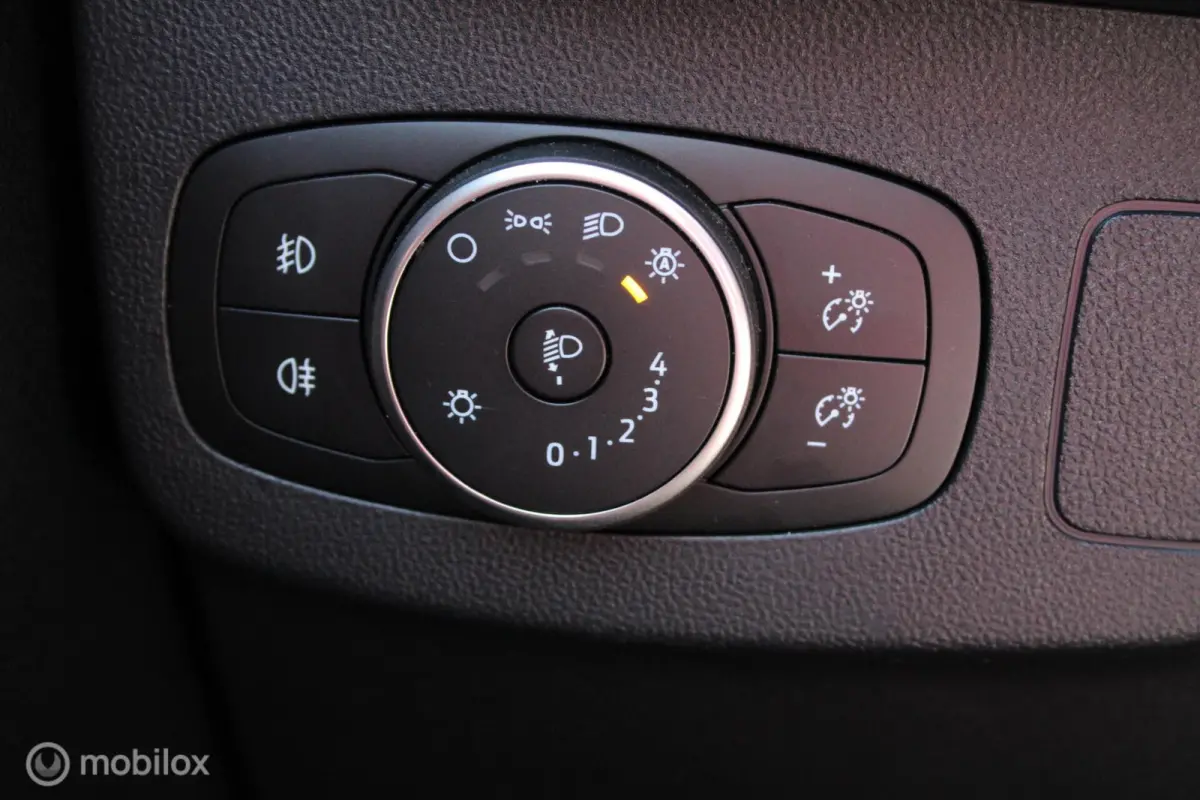 1.0 EcoBoost ST-Line X/Led/Pano/Navi/Cam/Tel/