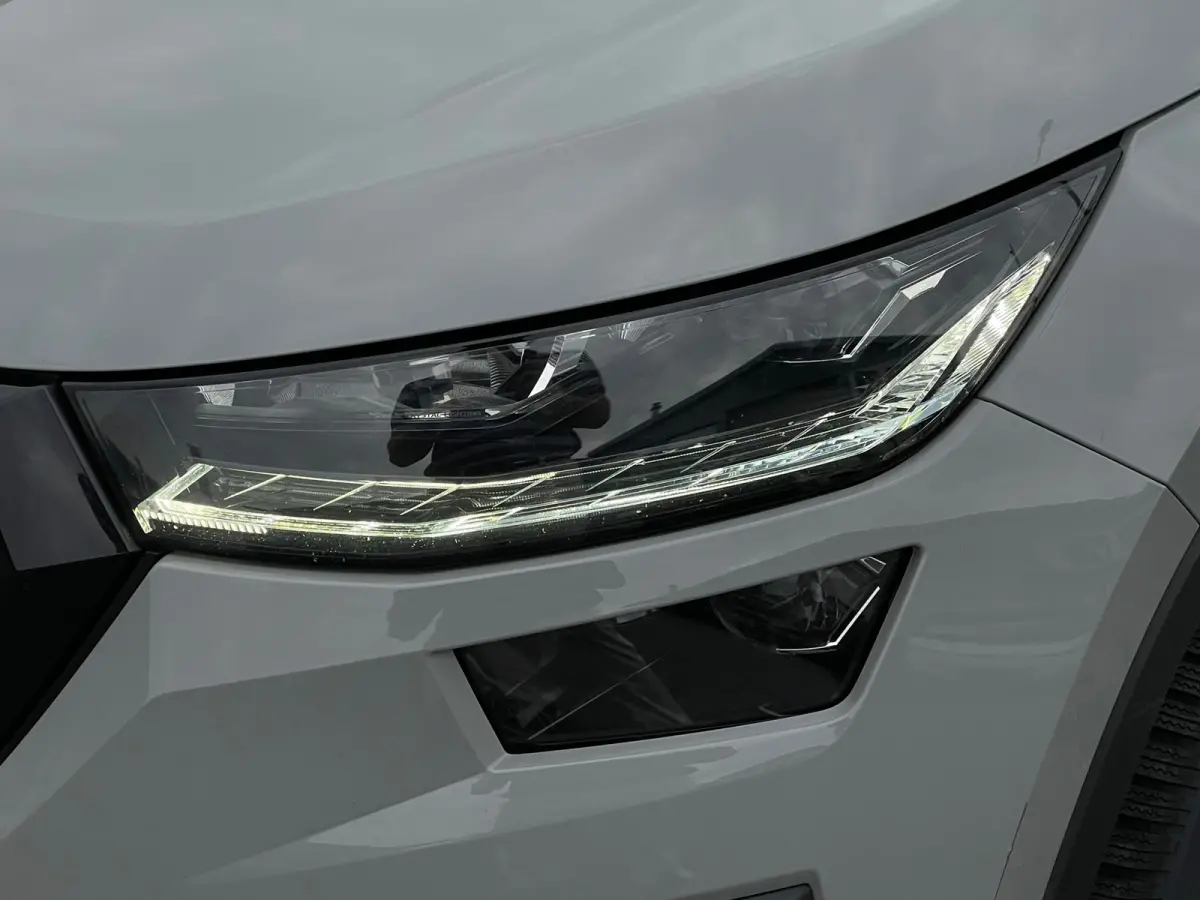 1.5 TSI Sportline 7 perso |PANO|7PERSOONS|CAMERA|MEMORYSEAT|VIRTUALCOCKPIT|LEER|STOELVRM