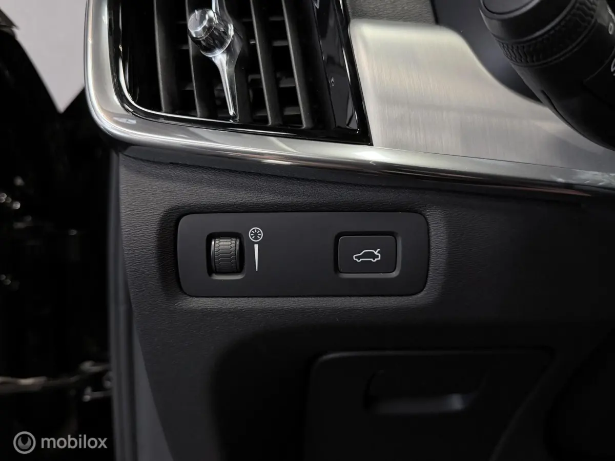 2.0 T4 Polestar SCANDINAVIAN LINE / LEER / LED / ELEKTR.HAAK / PILOT / LMV 18’’