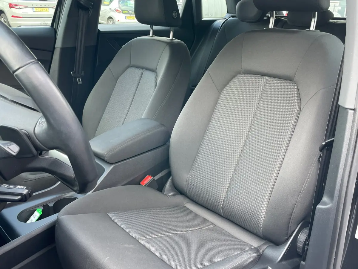 40 Black edition WARMTEPOMP SOH 98% 77 kWh 1E EIG ORG NL F3 |VIRTUALCOCKPIT|CARPLAY|CRUISECONTROL|LED|20''INCH|