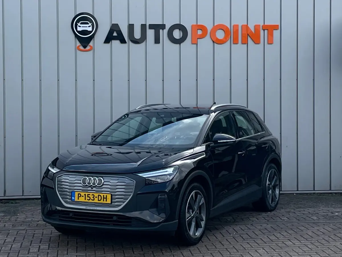 40 Black edition WARMTEPOMP SOH 98% 77 kWh 1E EIG ORG NL F3 |VIRTUALCOCKPIT|CARPLAY|CRUISECONTROL|LED|20''INCH|