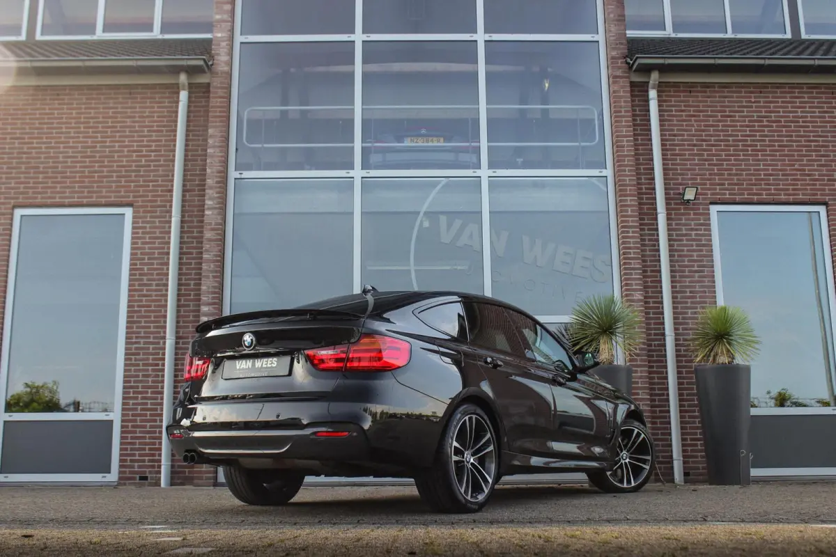 328i xDrive M Sport Edition High Executive | 2e eigenaar | Innovation pakket | Adaptive Xenon | Head-up | HiFi audio | Camera | Panoramadak | Cruise control