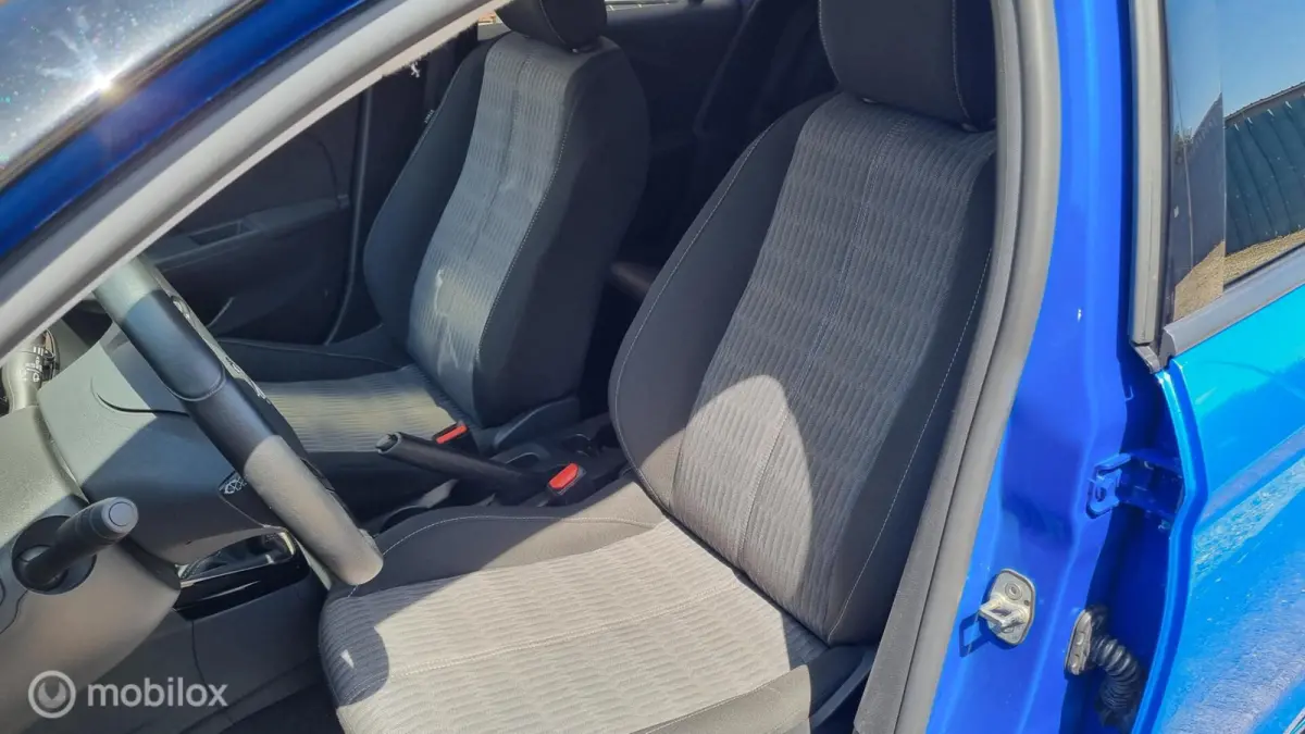 1.2 Edition Zeer lage km stand , sportvelgen ,AppleCarplay, Android