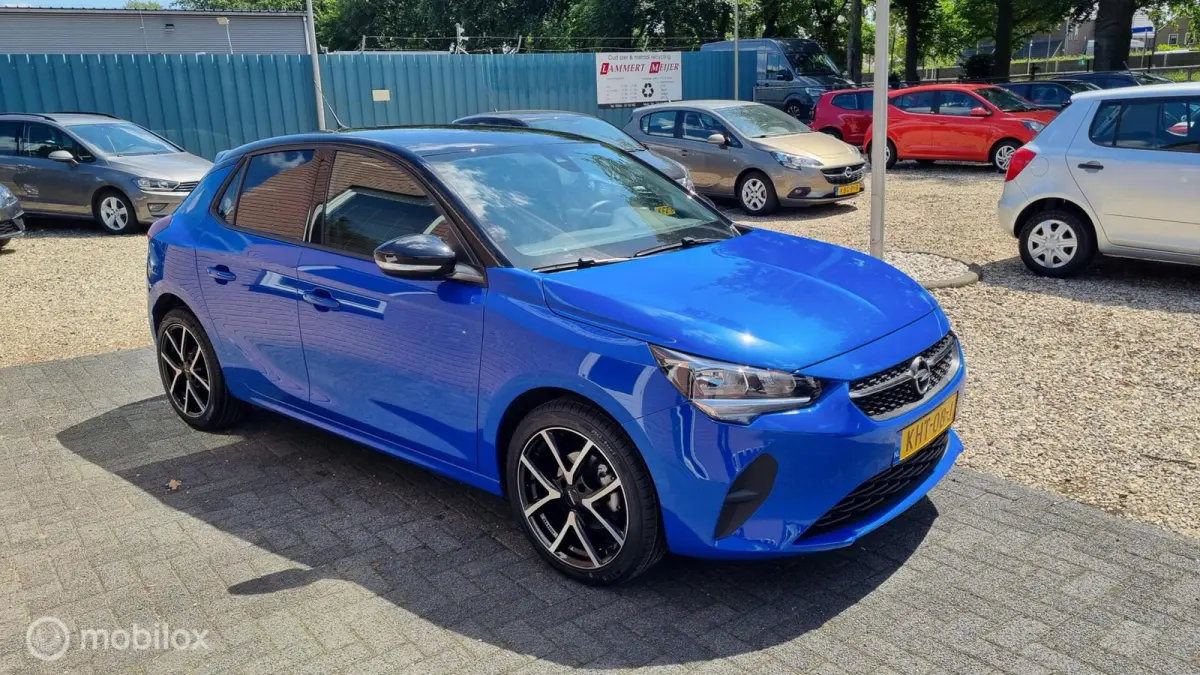 1.2 Edition Zeer lage km stand , sportvelgen ,AppleCarplay, Android
