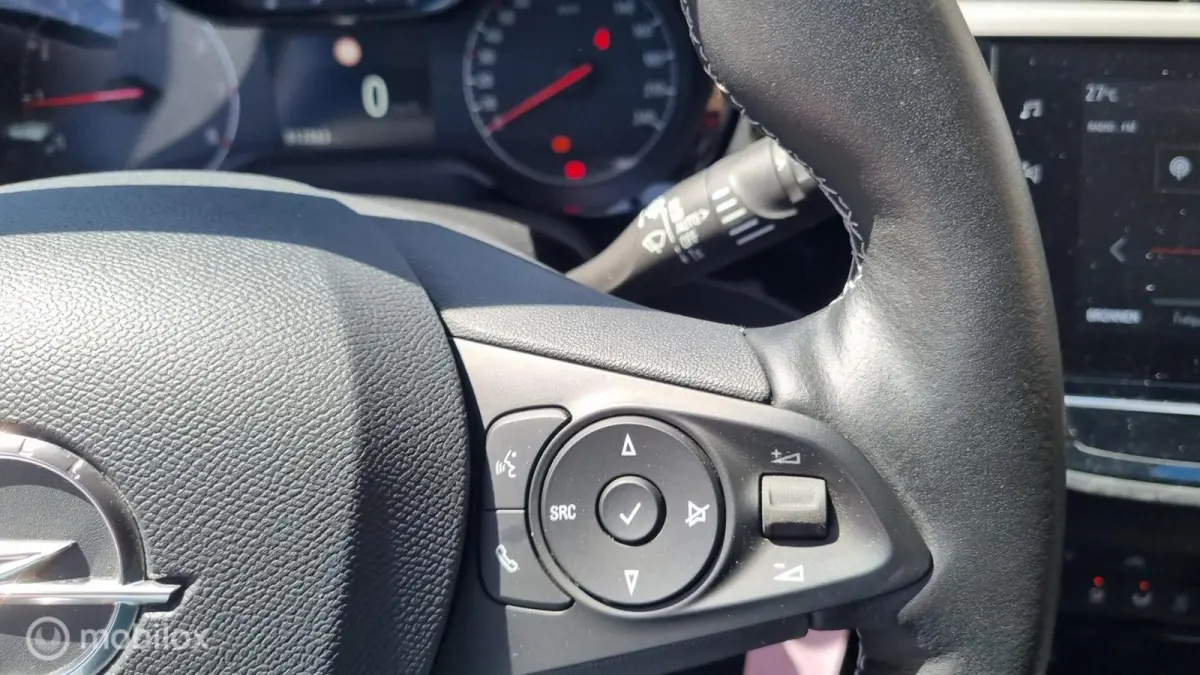 1.2 Edition Zeer lage km stand , sportvelgen ,AppleCarplay, Android