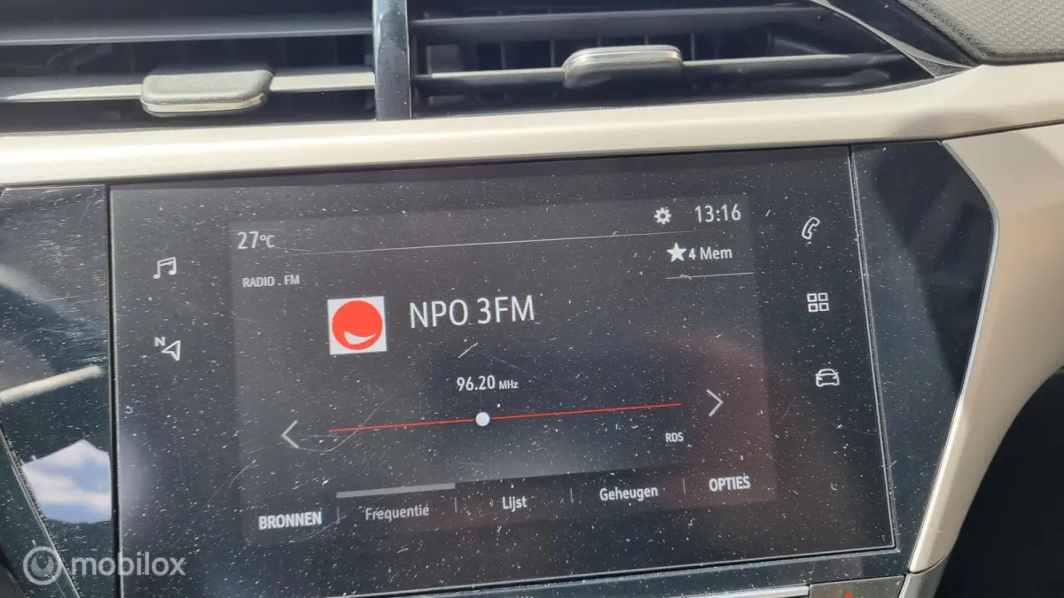 1.2 Edition Zeer lage km stand , sportvelgen ,AppleCarplay, Android