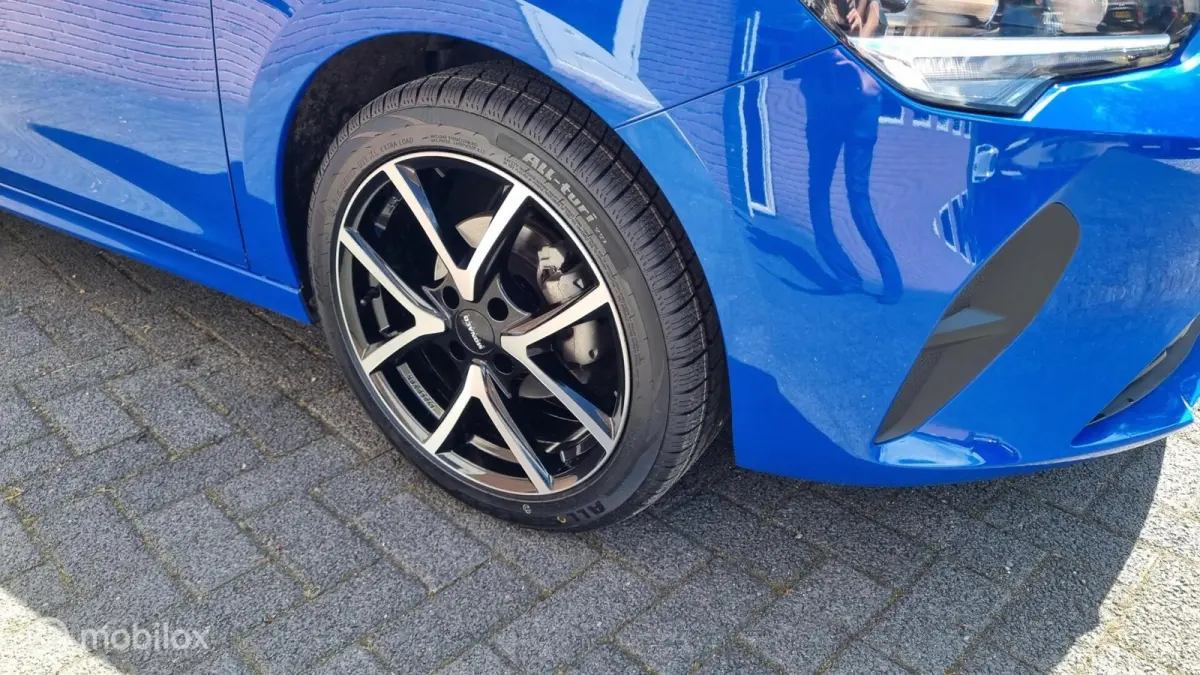 1.2 Edition Zeer lage km stand , sportvelgen ,AppleCarplay, Android