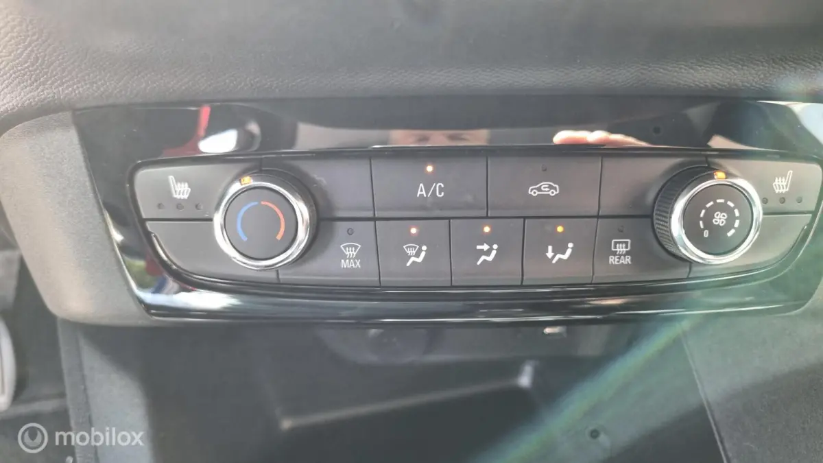 1.2 Edition Zeer lage km stand , sportvelgen ,AppleCarplay, Android