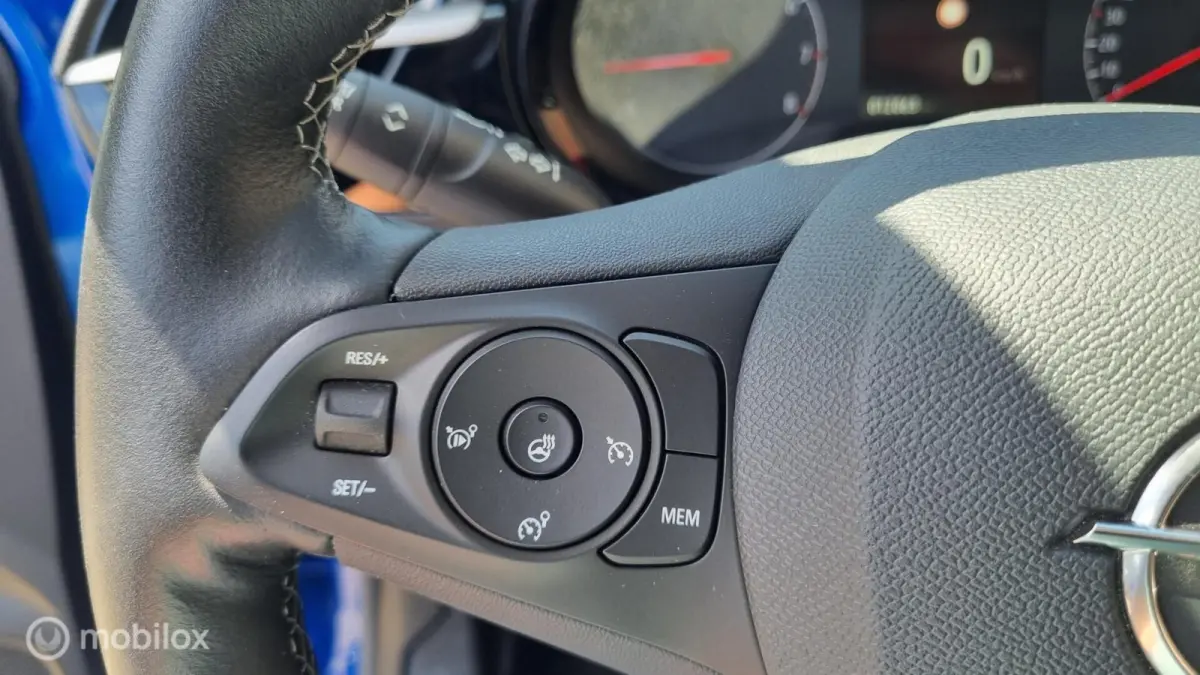 1.2 Edition Zeer lage km stand , sportvelgen ,AppleCarplay, Android