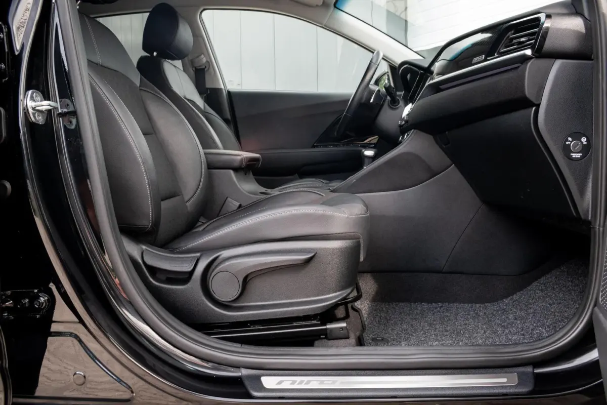 1.6 GDi Hybrid DynamicLine|1e EIGENAAR|KEYLESS ENTRY & START|ADAPT. CRUISE|CAMERA|CLIMATE