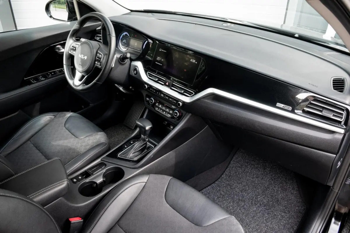 1.6 GDi Hybrid DynamicLine|1e EIGENAAR|KEYLESS ENTRY & START|ADAPT. CRUISE|CAMERA|CLIMATE