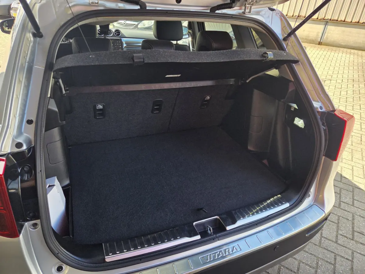 1.4 Boosterjet Style Smart Hybrid/ Cruise control/ Camera/ Parkeersensoren Achter/ Rijklaarprijs!