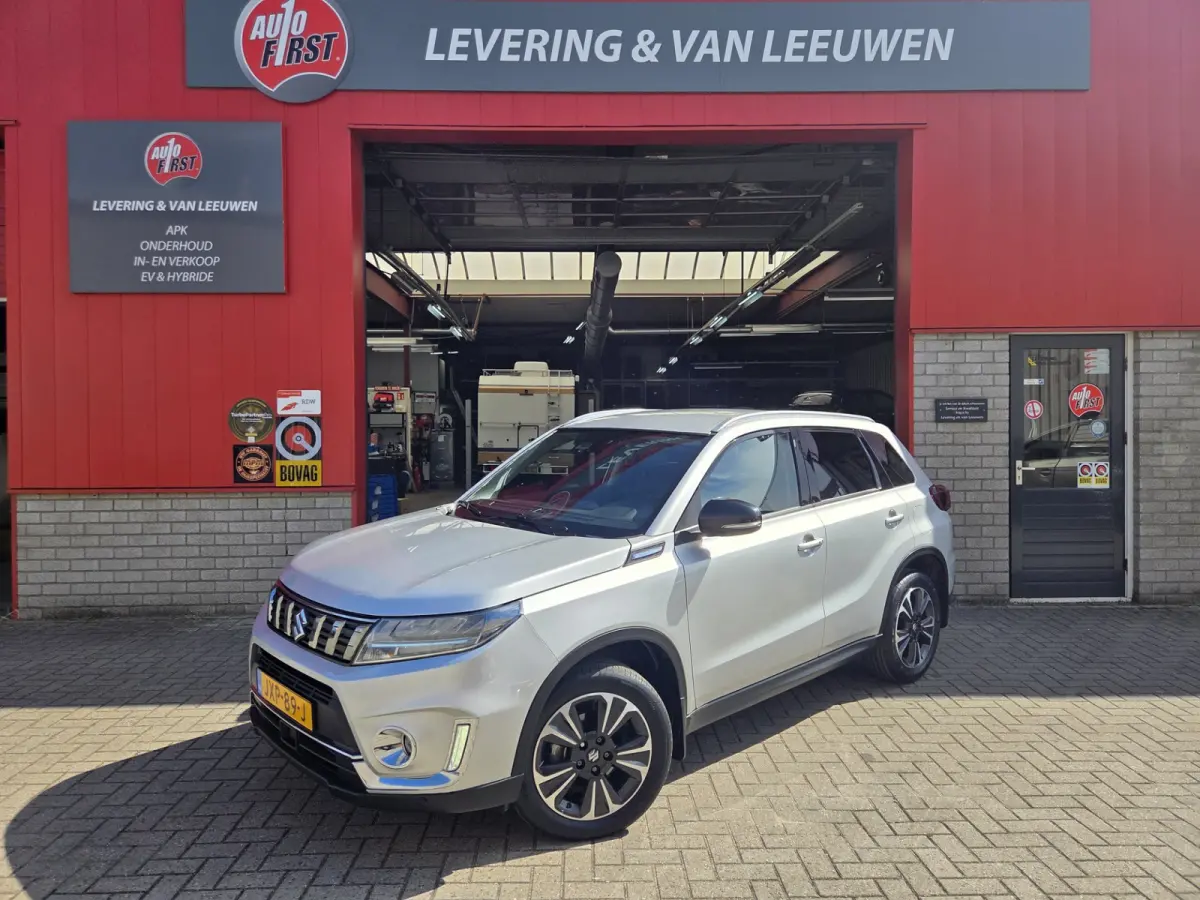 1.4 Boosterjet Style Smart Hybrid/ Cruise control/ Camera/ Parkeersensoren Achter/ Rijklaarprijs!