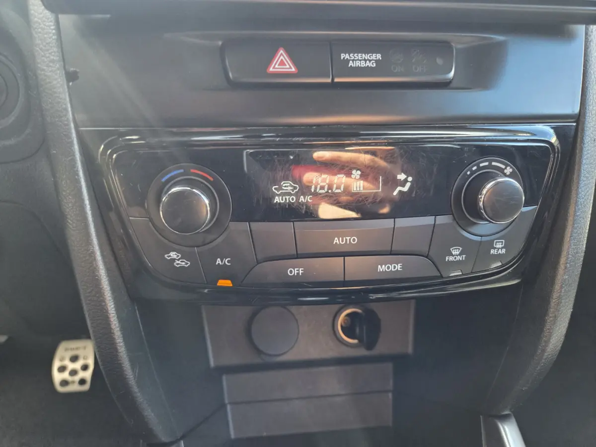 1.4 Boosterjet Style Smart Hybrid/ Cruise control/ Camera/ Parkeersensoren Achter/ Rijklaarprijs!