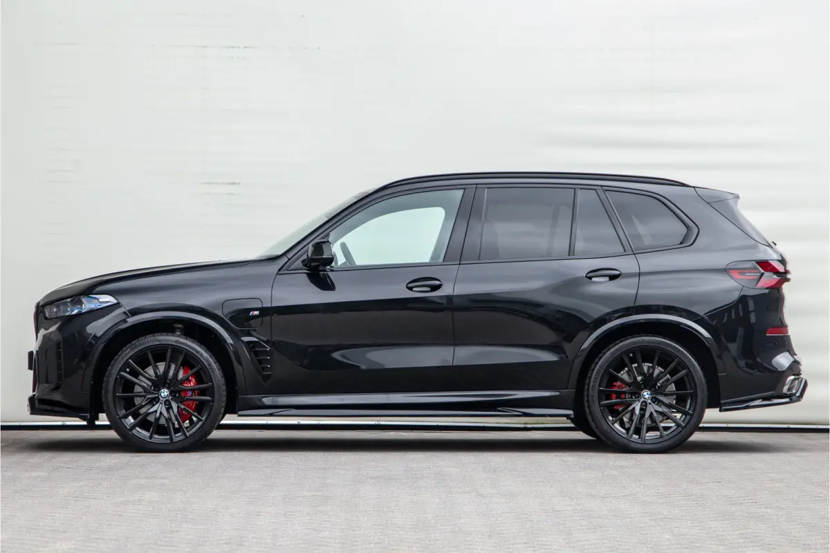 xDrive50e M-Sport , Pano, Innovation, Harman-Kardon, Head-up, 22" 2026