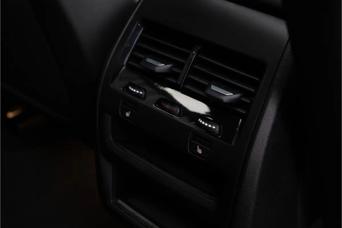 xDrive50e M-Sport , Pano, Innovation, Harman-Kardon, Head-up, 22" 2026