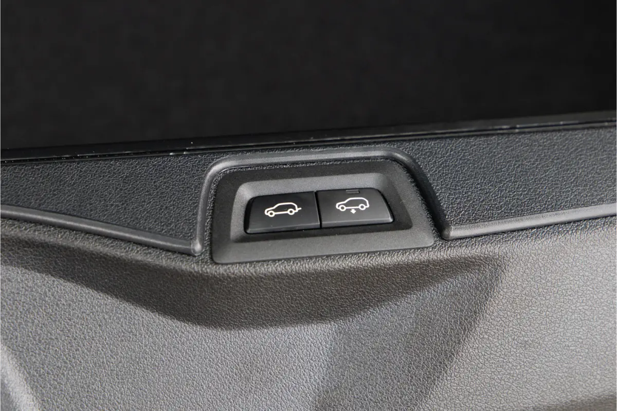 xDrive50e M-Sport , Pano, Innovation, Harman-Kardon, Head-up, 22" 2026