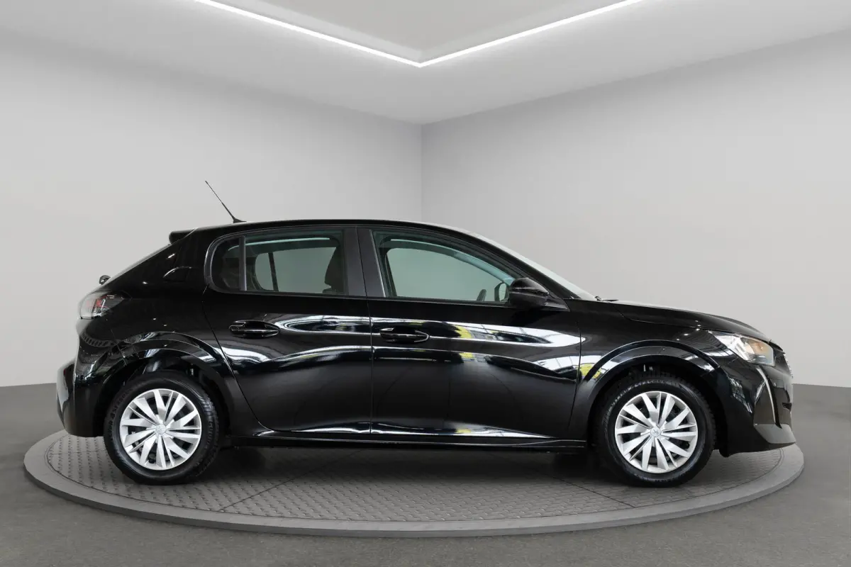 1.2 PureTech Active | Navigatie | Apple Carplay & Android Auto | Cruise Controle | Bluetooth | DAB | Airco| Elektrische Ramen |