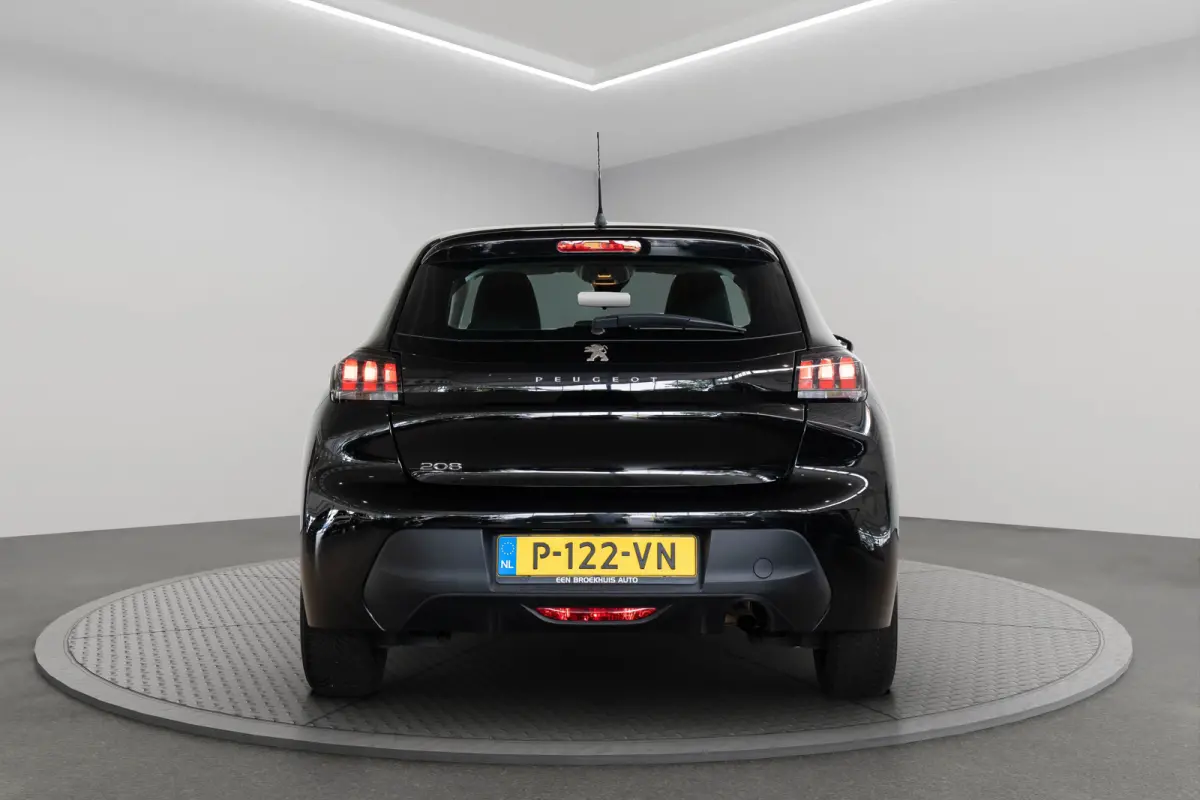 1.2 PureTech Active | Navigatie | Apple Carplay & Android Auto | Cruise Controle | Bluetooth | DAB | Airco| Elektrische Ramen |