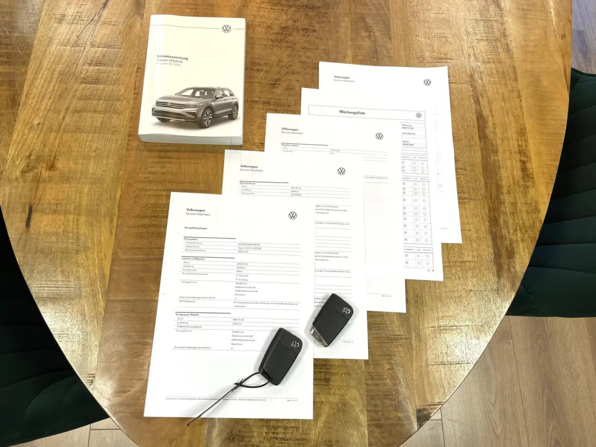 1.4 TSI eHybrid R-Line Business+/ Pano/ Leder/ Keyless/ 20''LMV