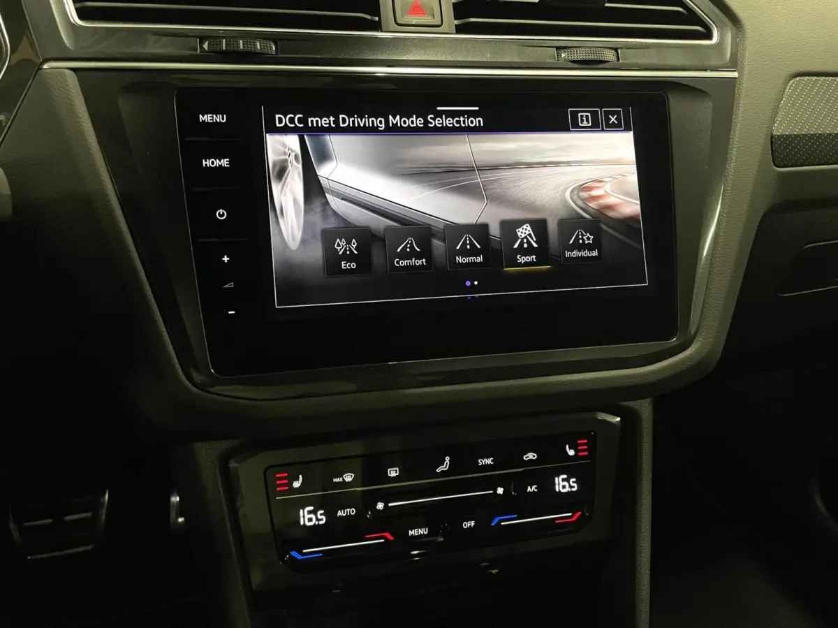 1.4 TSI eHybrid R-Line Business+/ Pano/ Leder/ Keyless/ 20''LMV