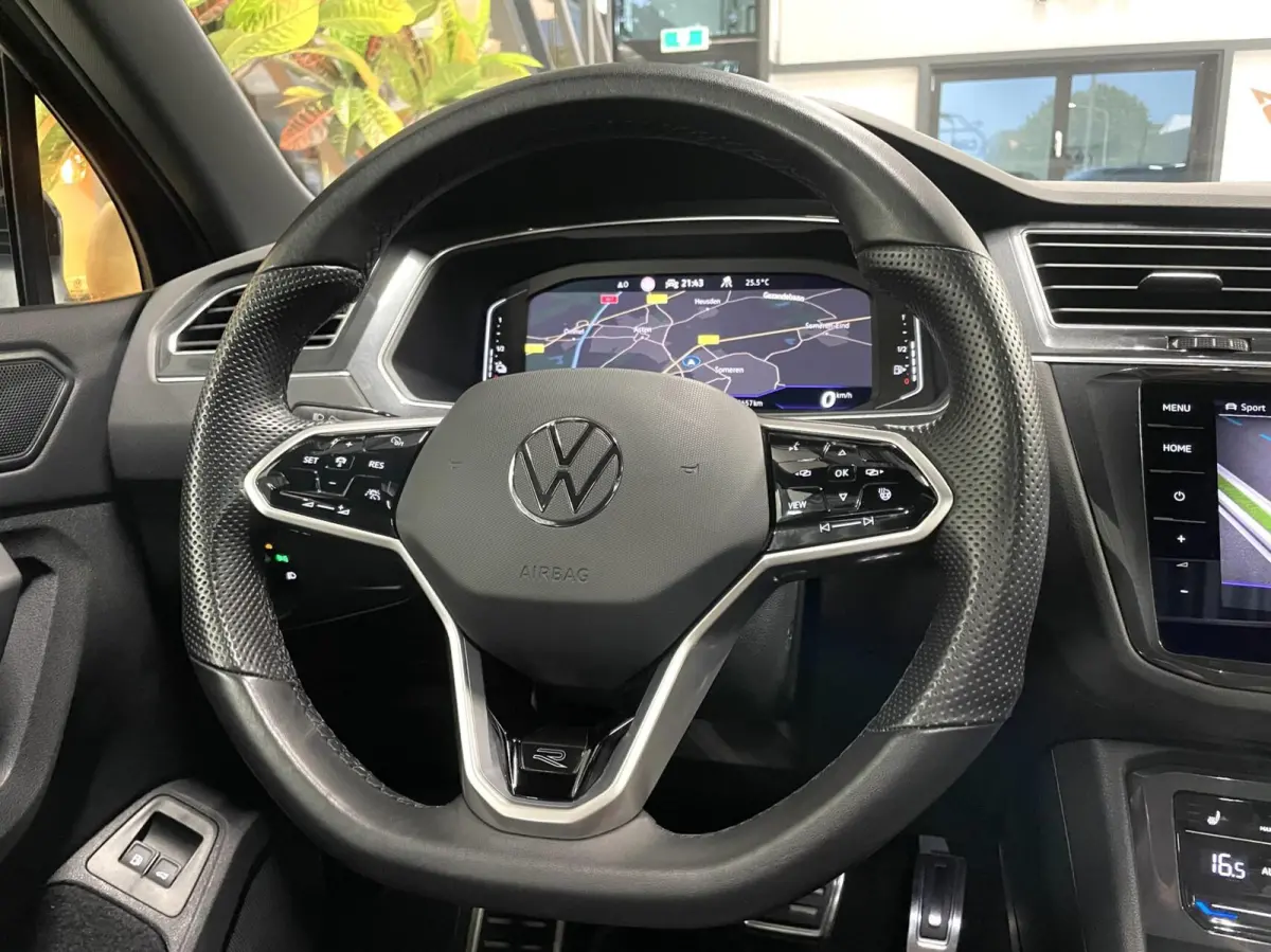 1.4 TSI eHybrid R-Line Business+/ Pano/ Leder/ Keyless/ 20''LMV