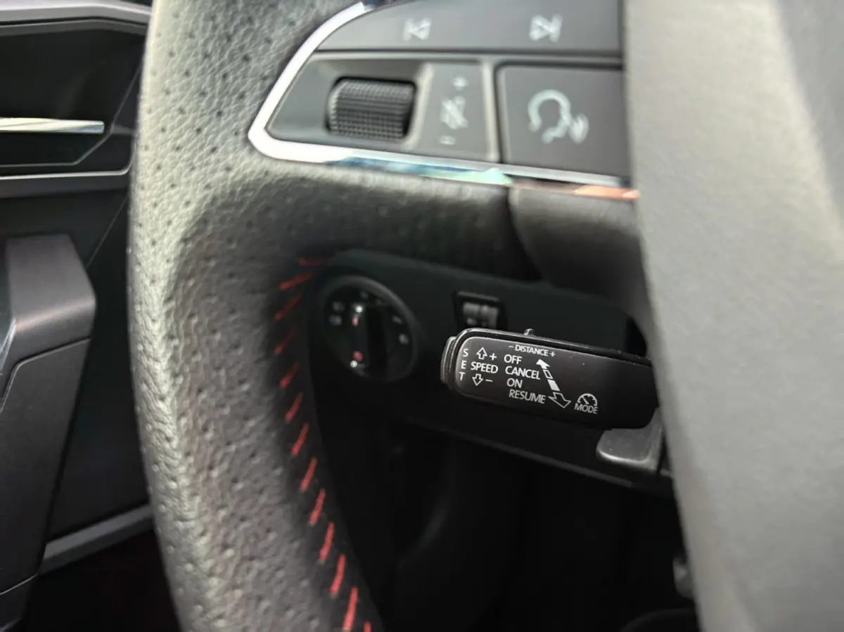 1.0 TSI 95pk FR Business Intense | Navigatie | Camera | Adaptive Cruise