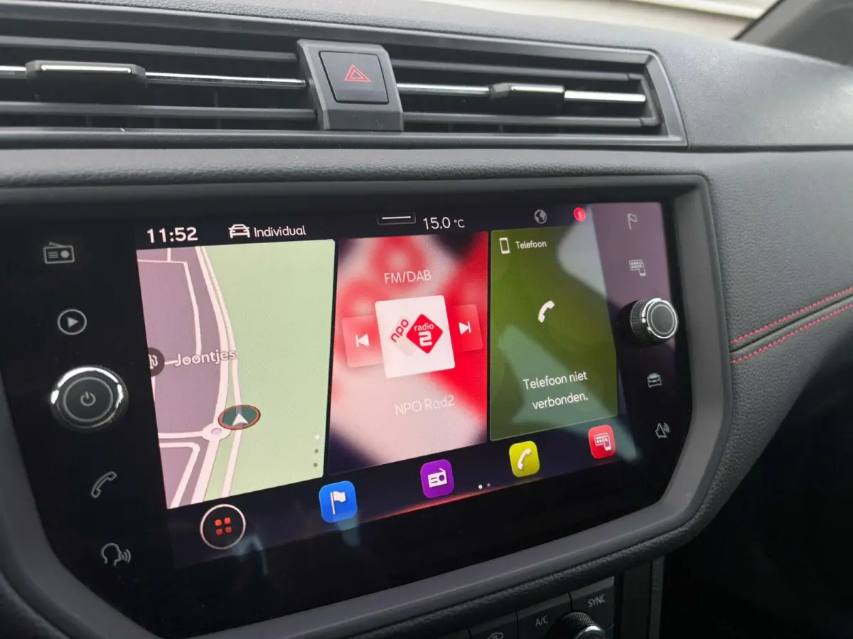 1.0 TSI 95pk FR Business Intense | Navigatie | Camera | Adaptive Cruise