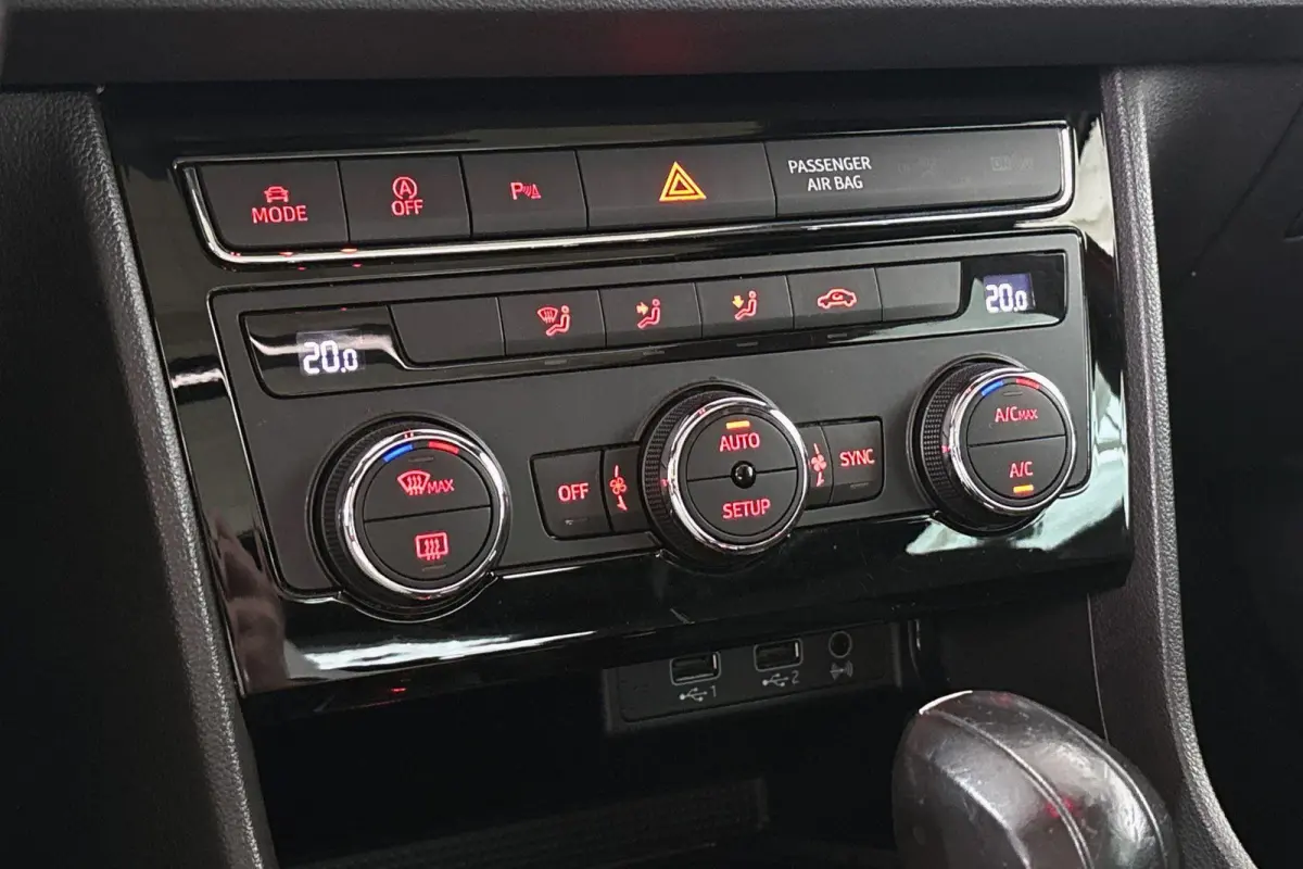 1.5 TSI FR Business Intense Panoramadak Camera Trekhaak afneembaar