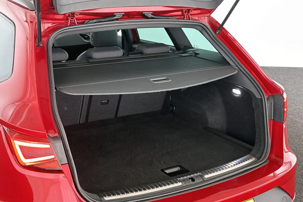 1.5 TSI FR Business Intense Panoramadak Camera Trekhaak afneembaar
