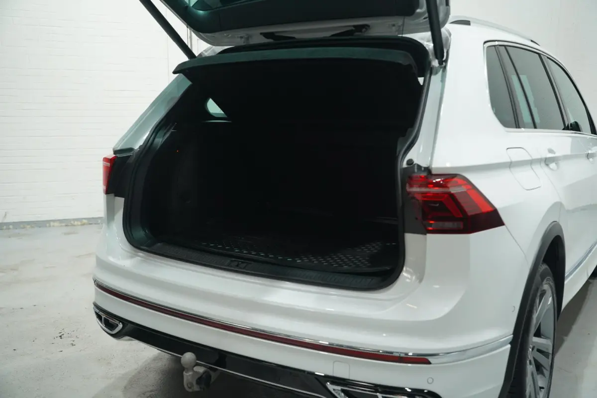 1.4 TSI eHybrid R-Line Business+ NAP SOH 89% Clima Camera 360 Apple Carplay Led koplampen Rijklaar!