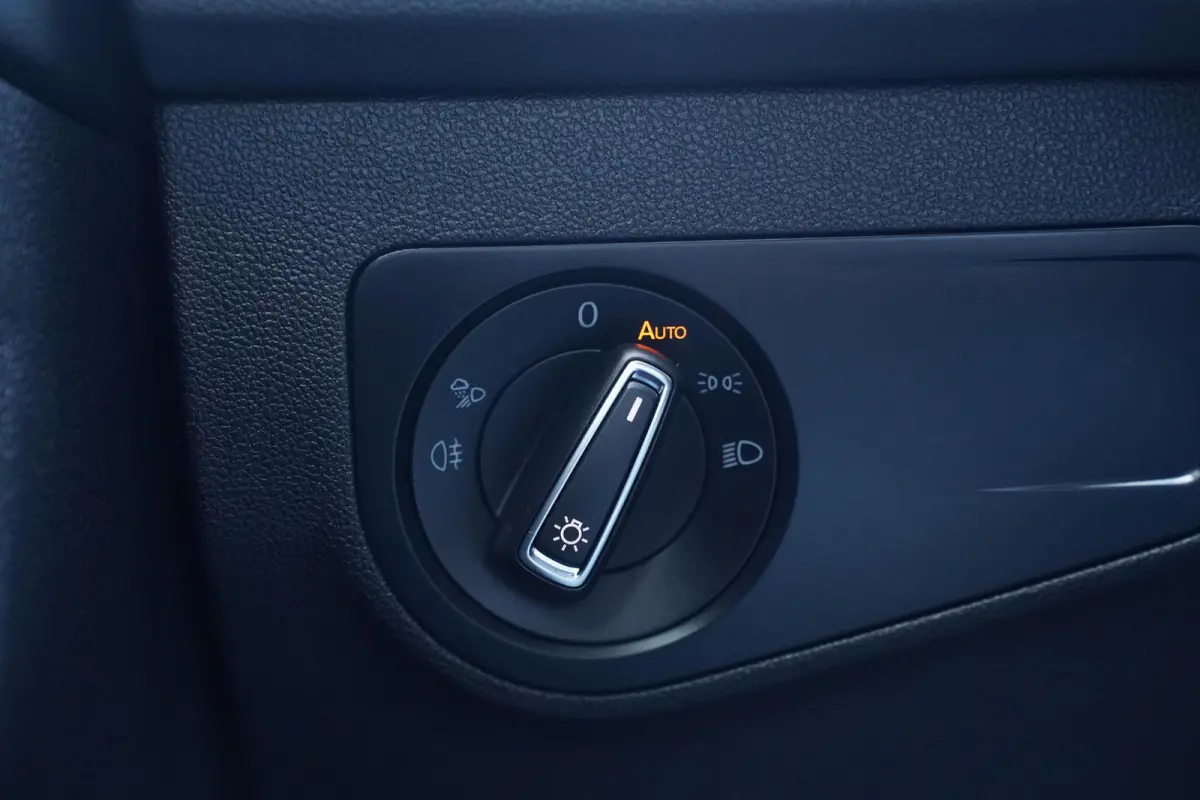1.4 TSI eHybrid R-Line Business+ NAP SOH 89% Clima Camera 360 Apple Carplay Led koplampen Rijklaar!