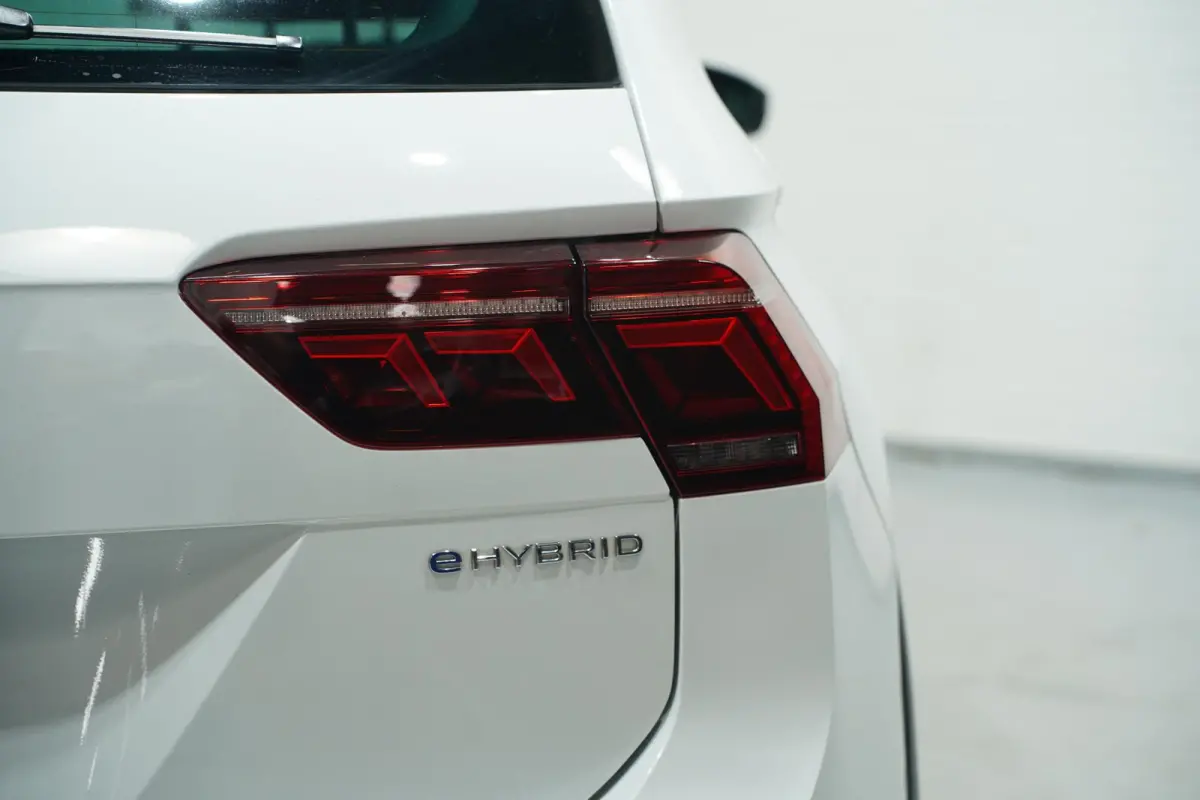 1.4 TSI eHybrid R-Line Business+ NAP SOH 89% Clima Camera 360 Apple Carplay Led koplampen Rijklaar!